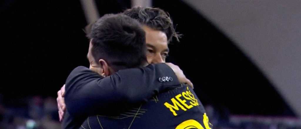 ¿Qué le dijo? El sentido abrazo de Gallardo y Messi que se volvió viral