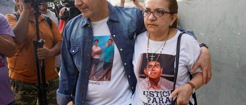 "No les creo nada, ya es tarde", dijo la mamá de Fernando