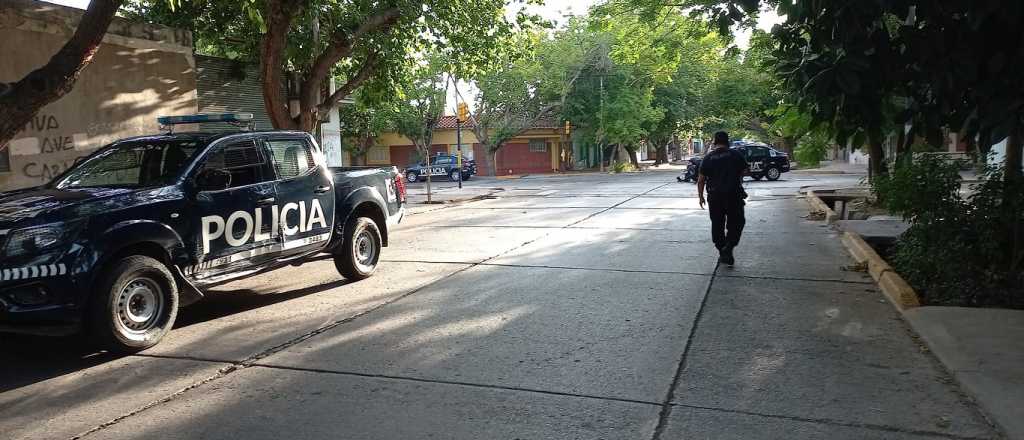 Dos detenidos con una moto robada en Junín