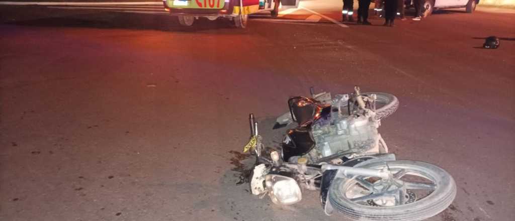 Murió una joven de 17 años en Lavalle al estrellarse en moto contra un árbol