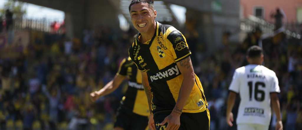 Video: primer gol del mendocino Luciano Cabral tras estar cinco años preso