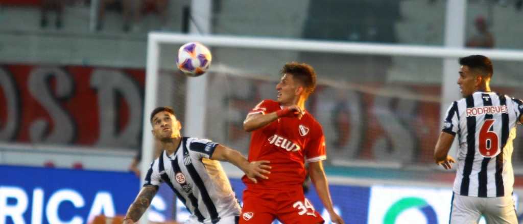 Gracias a un gol en contra, Independiente venció a Talleres