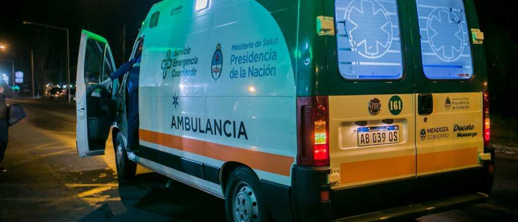 Su pareja la golpeó, ella fue a buscar un cuchillo y lo apuñaló