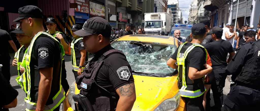 Video: le rompieron el auto por atropellar a piqueteros y querer huir