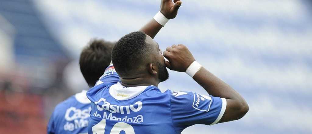 Video: el emotivo homenaje de Godoy Cruz al Morro García