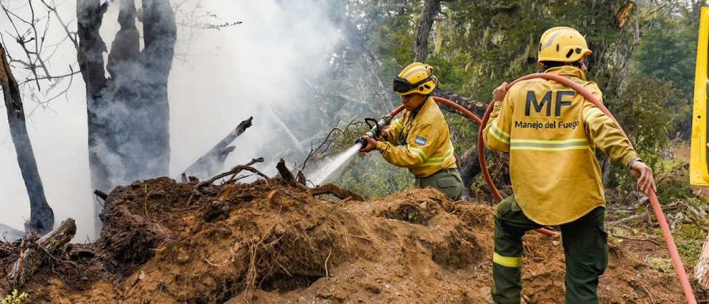 El Gobierno apunta a un mapuche como iniciador del incendio en Chubut