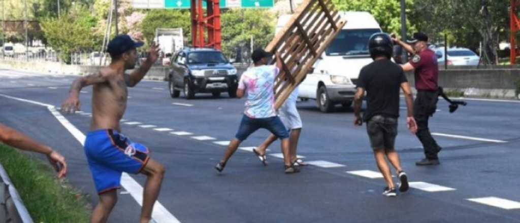 Infantería desalojó a los manifestantes que reclamaban en Lugano