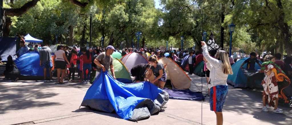 La Unidad Piquetera levantó el acampe de la Plaza Independencia 