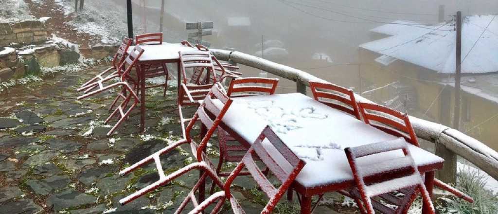 Video: en pleno febrero ¡nevó en Potrerillos!