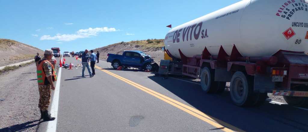 Un hombre y sus dos hijas murieron en un choque frontal en San Carlos