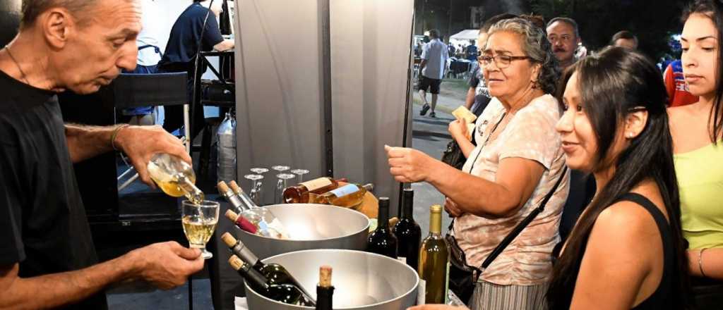 Guaymallén vivió tres noches de "burbujas y sabores del mundo"