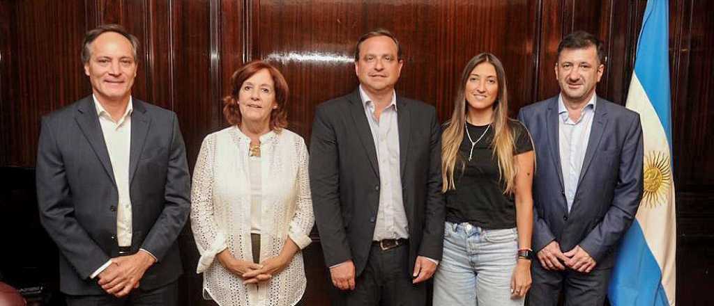 El bloque del Frente de Todos se quebró en el Senado