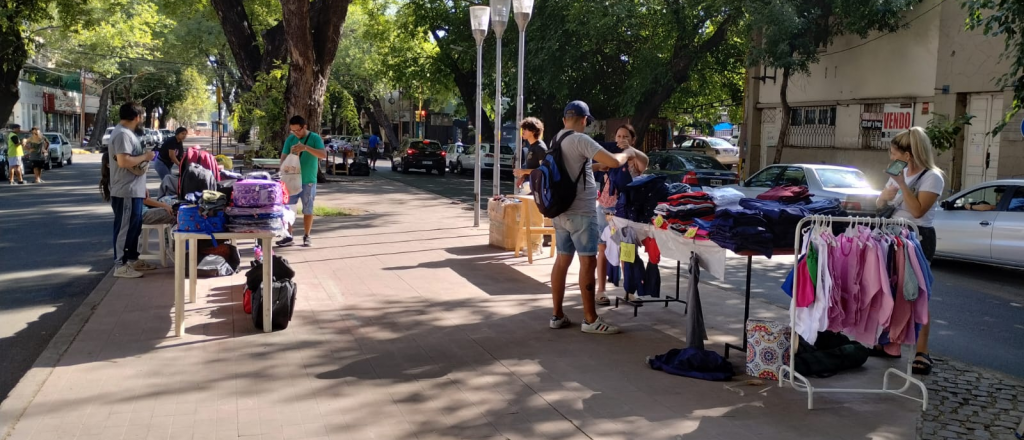 Ciudad trabaja en la reubicación de los puesteros del persa incendiado