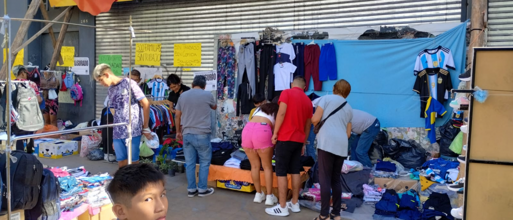 Cómo es la situación de los feriantes tras el incendio del persa