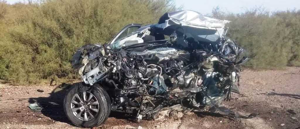 Accidente fatal en Santa Rosa entre una camioneta y un colectivo