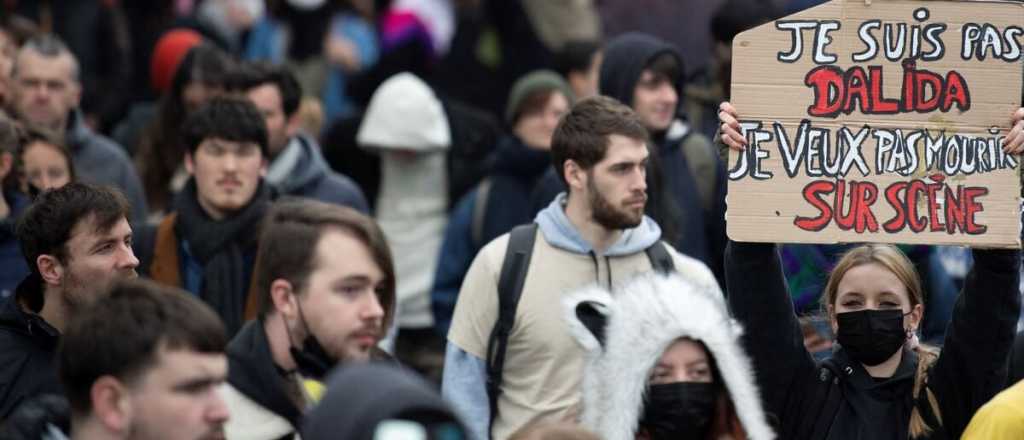 La reforma jubilatoria por la que millones de franceses marchan