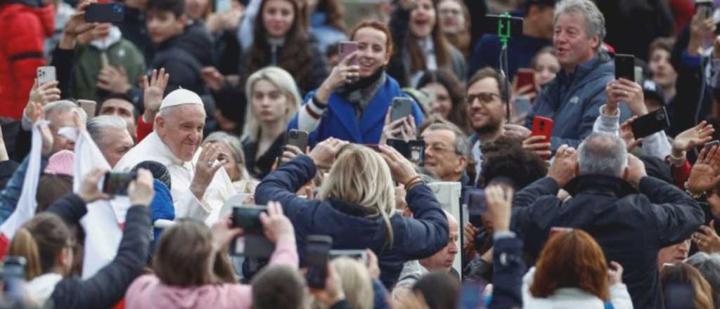 Una década de Francisco, el Papa que acercó la Iglesia a la gente