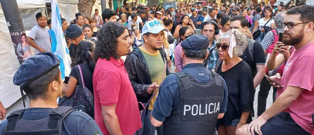 El Polo Obrero marchó por los piqueteros detenidos en un clima de tensión