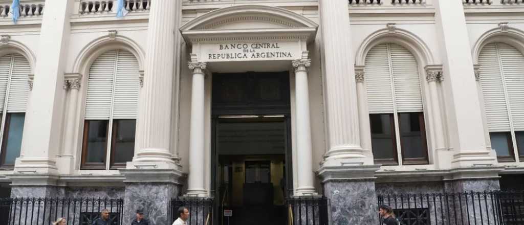 El Banco Central sigue vendiendo reservas y cerró su peor semana en 8 meses