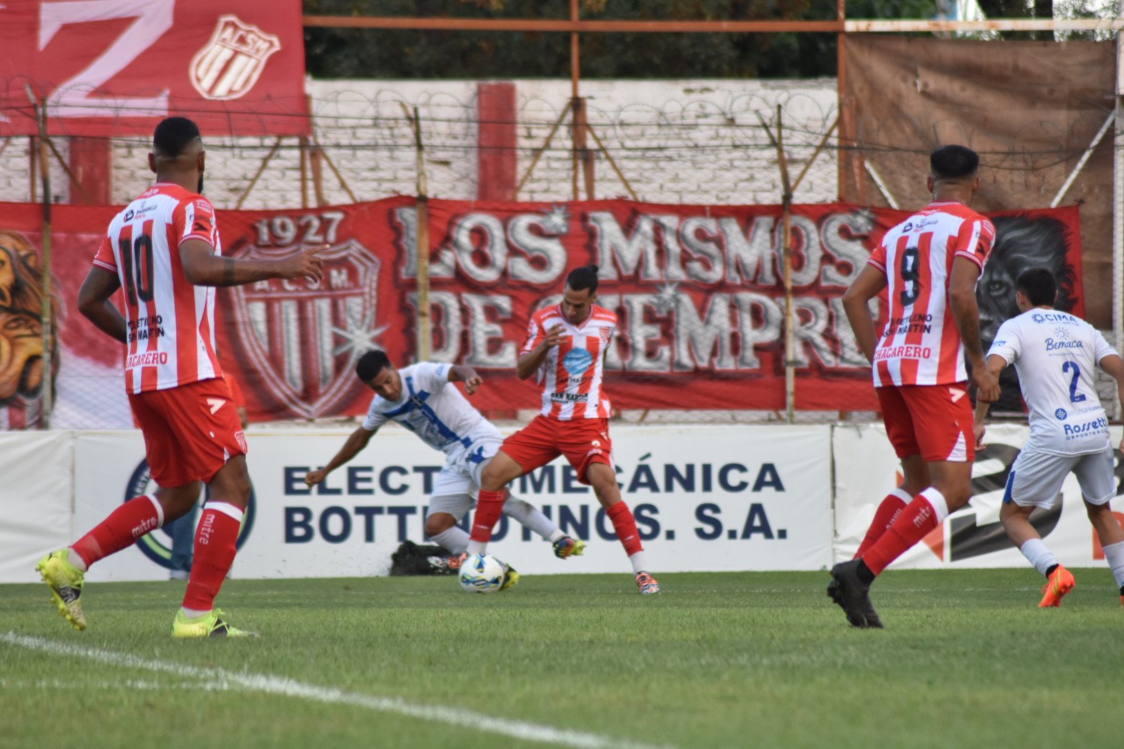 San Martín jugó mal y no pudo con Ferro de La Pampa