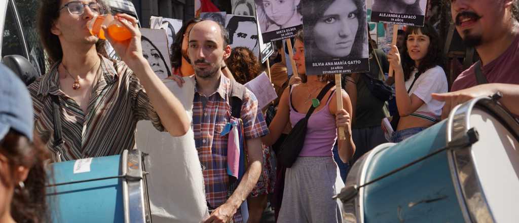 Los mensajes de ambos lados de la grieta por el #24M