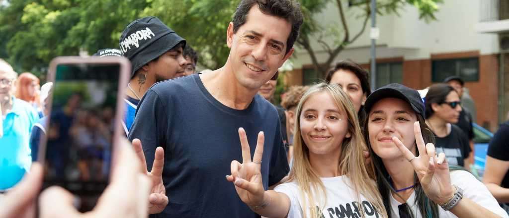 "Mi mamá me cubrió con su cuerpo cuando la mataron los militares"