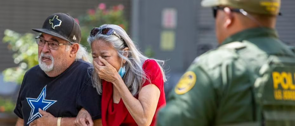 Videos: así mató la policía a la mujer que masacró a chicos en una escuela 