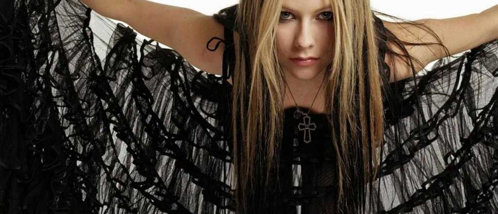 Dicen que Avril Lavigne se murió y la reemplazó una actriz