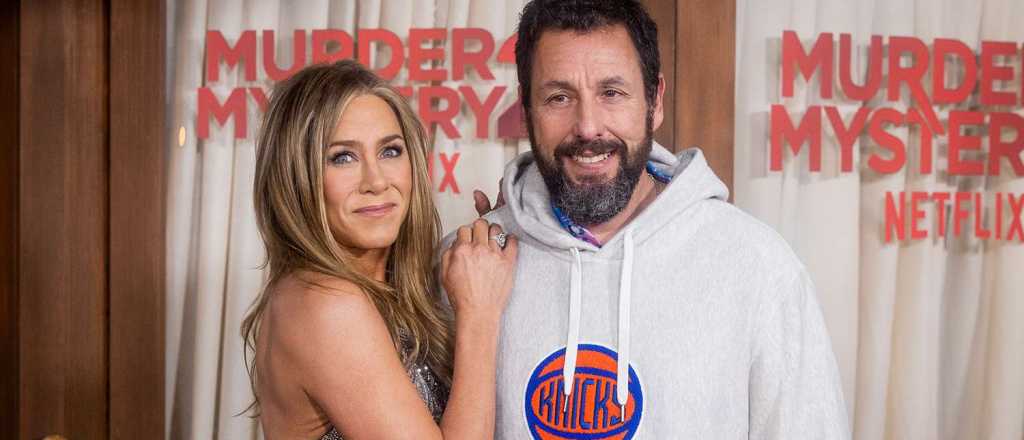 Adam Sandler dijo que Jennifer Aniston "sabe cómo calmarte"