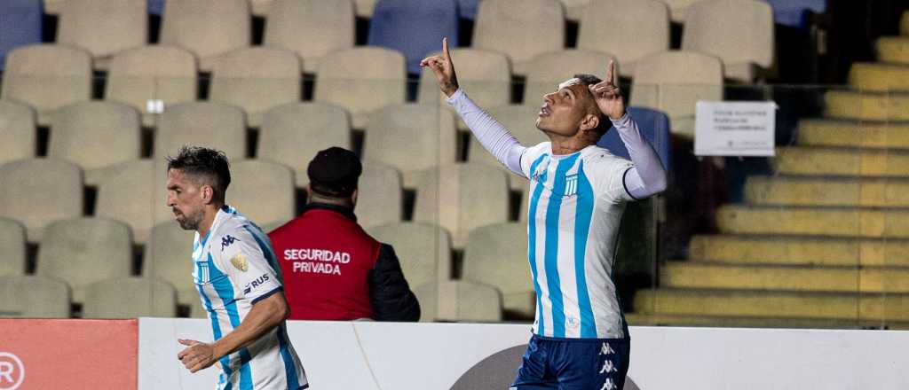 Racing debutó en la Copa con una gran victoria ante Ñublense