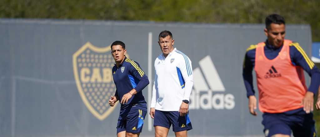 Almirón dirigió su primera práctica en Boca sin haber sido oficializado