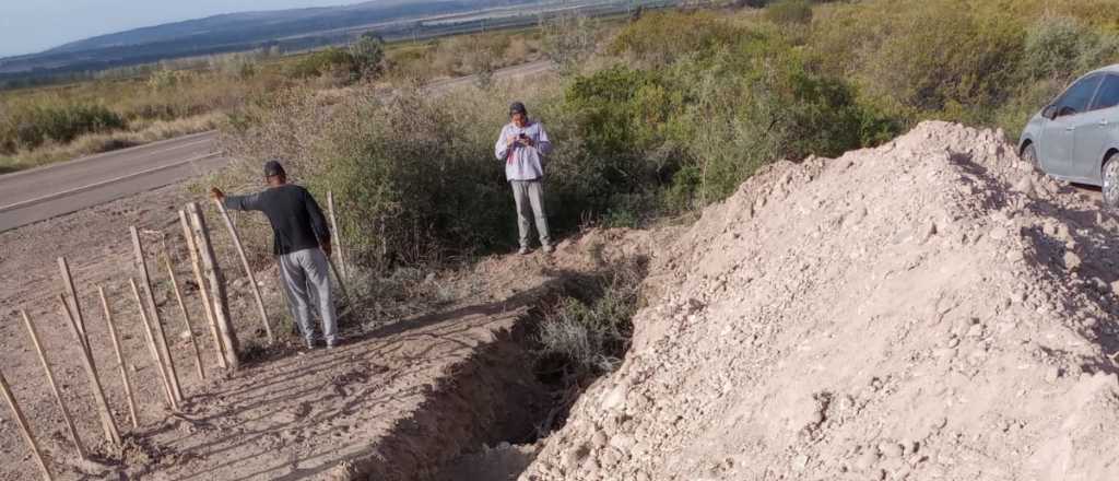 Una pareja de jubilados quedó aislada por una obra en Luján