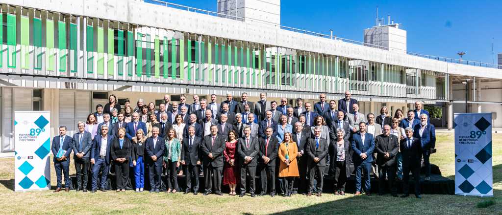 Universidades Nacionales mostraron preocupación por la salida de la OMS