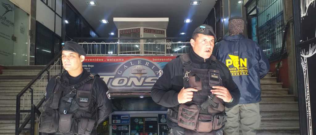 Masivos allanamientos en cuevas de la Tonsa: millones secuestrados