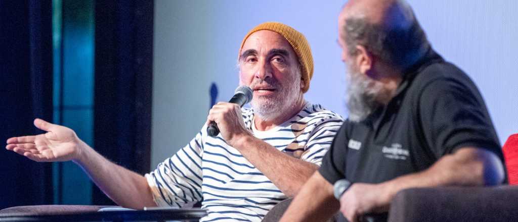 El humorista gráfico Rep brindó una charla en el Teatro Imperial