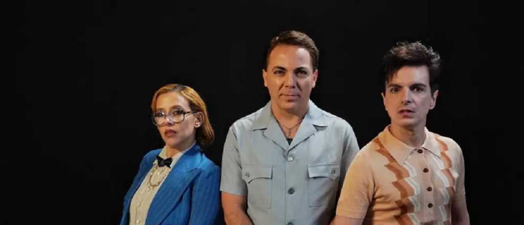 Cristian Castro lo hizo otra vez: se sacó la ropa en un show de Miranda