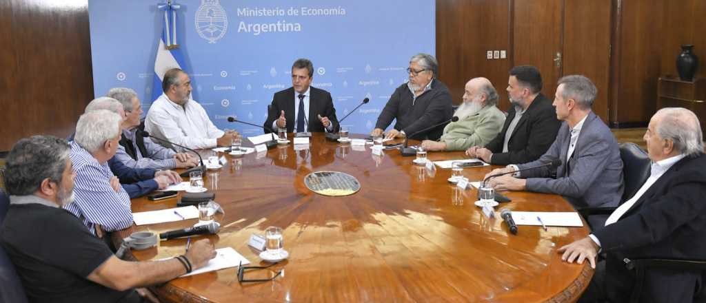 Massa convocó a gremios y empresarios para un plan de estabilidad corto