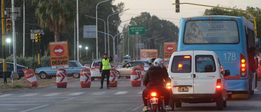 Tránsito lento: por qué cada vez es más difícil y riesgoso llegar al aeropuerto