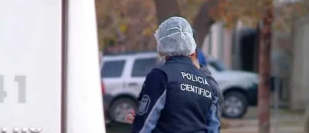 Un conductor atropelló a un motociclista, lo mató y escapó en Luján