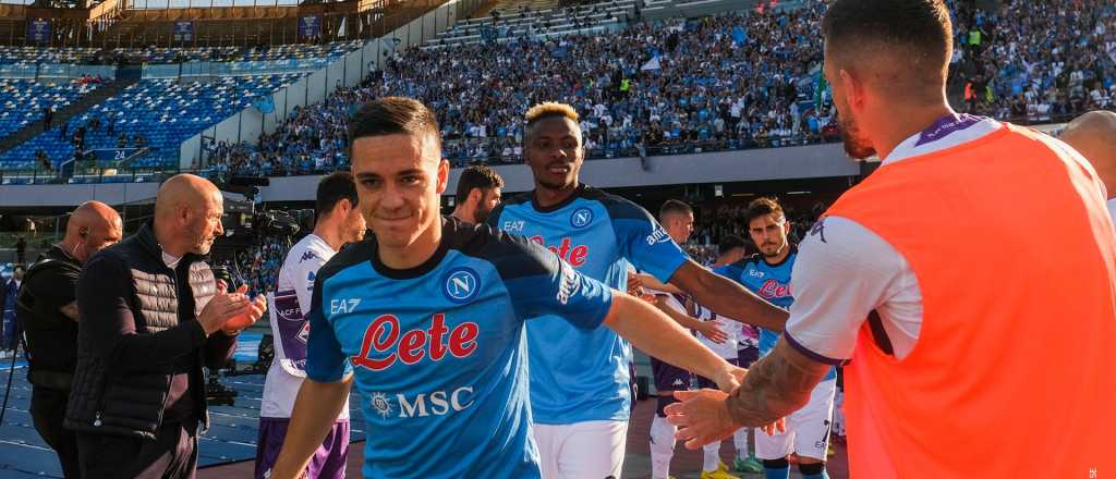 Pasillo de honor, triunfo y locura en las tribunas: así festejó Napoli su título