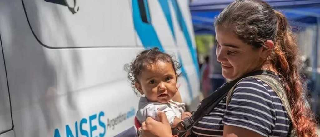 Qué asignaciones se pagan este lunes 25 de noviembre