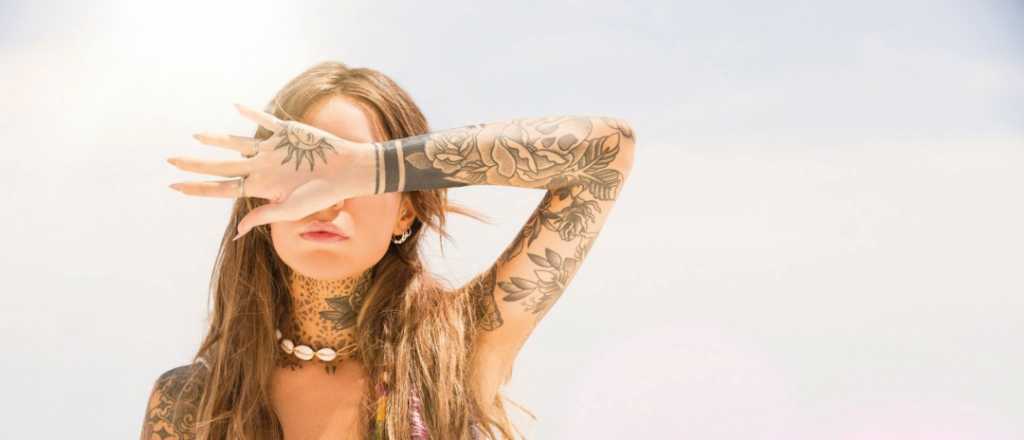 Cande Tinelli publicó una foto de su cola tatuada