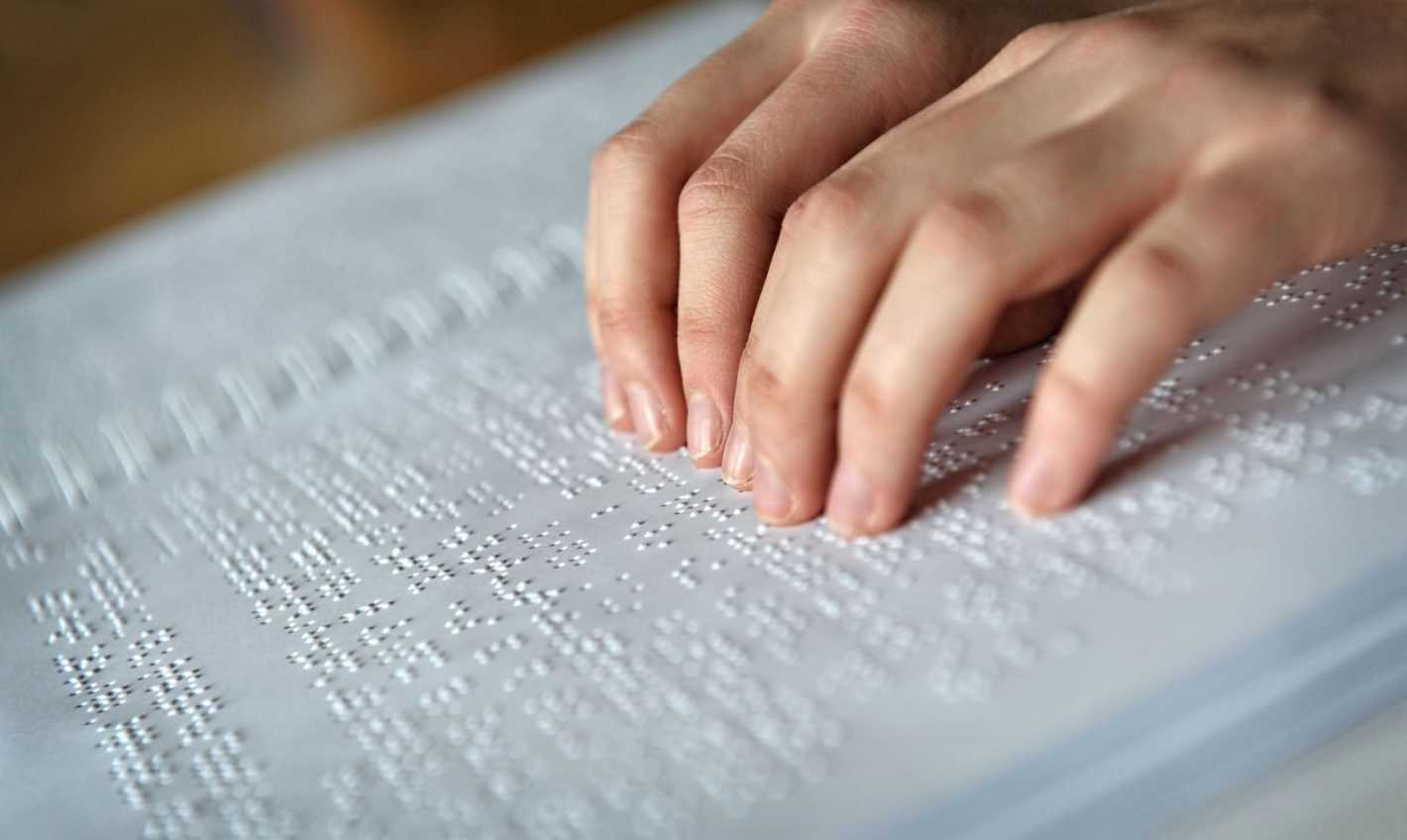 Resultado de imagen para libro en braille