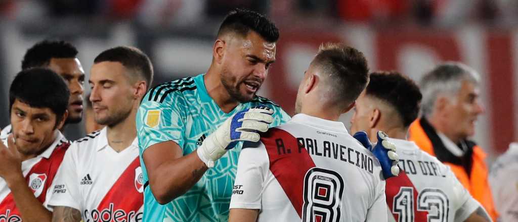 Un campeón mundial destrozó a Chiquito Romero tras el Superclásico