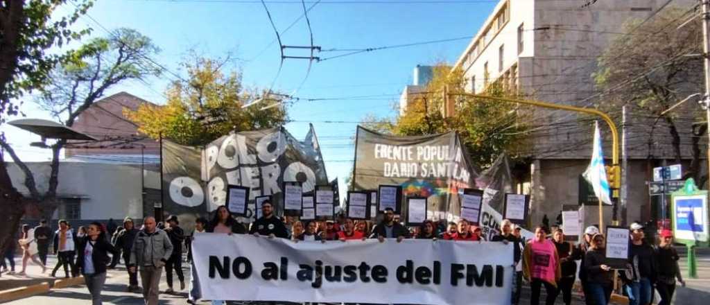 Multaron a piqueteros que cortaron las calles del Centro este jueves