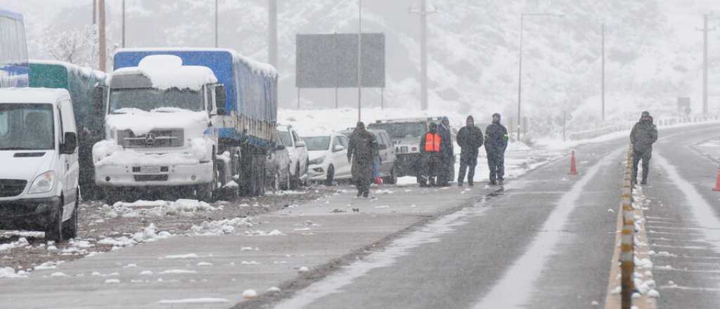 El Paso a Chile sigue cerrado y Uspallata ya está al máximo de camiones