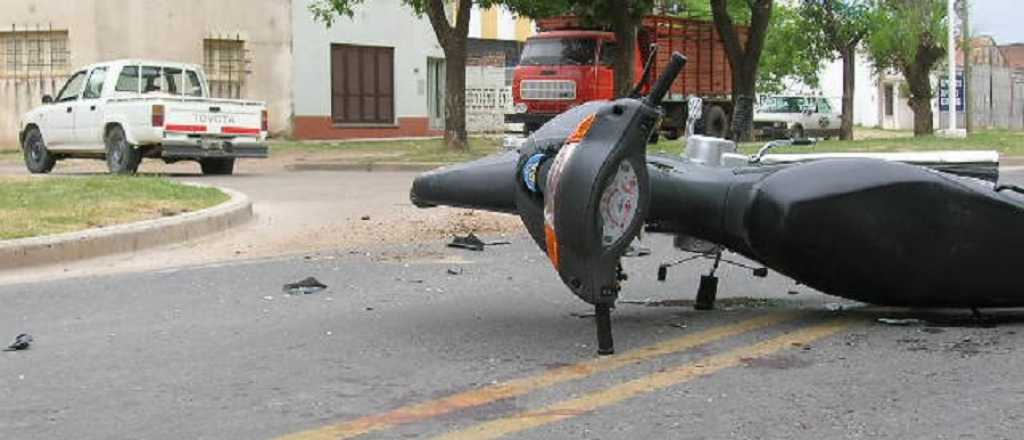 Murió al caer de la moto y al ser pisado por un Renault 12 en Luján