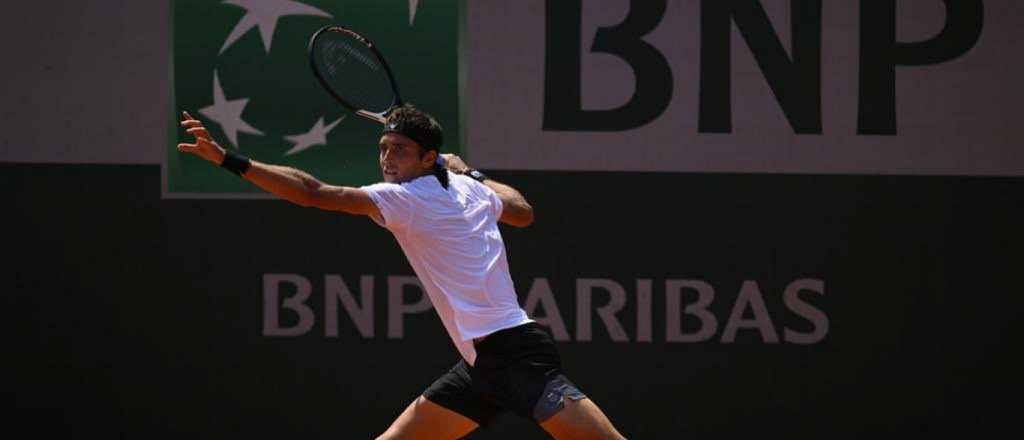 Magistral triunfo de Tomás Etcheverry en Roland Garros