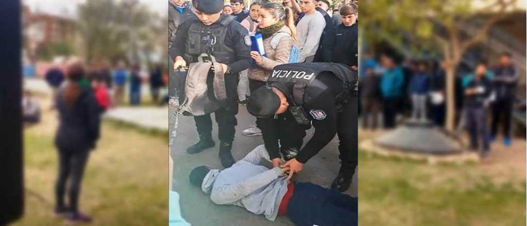 Videos: alumnos del IEF atraparon a un ladrón que quiso robar una bicicleta