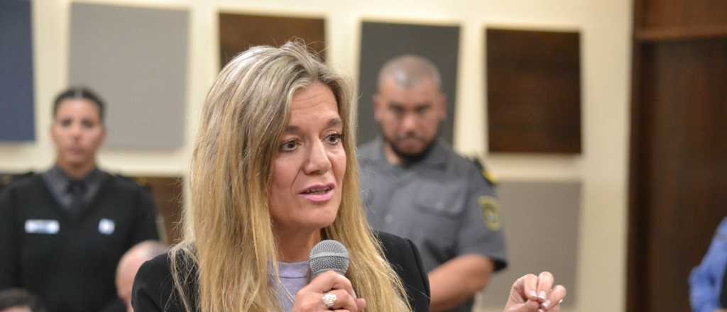 La acusación al reo que sacó una faca en un juicio cambiaría a partir del video